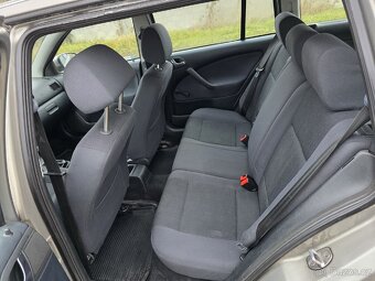 Škoda Octavia TOUR 12/2010 ČR TOP - 12