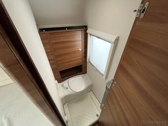 Karavan Dethleffs Nomad 590, předstan, držák kol, mover - 12
