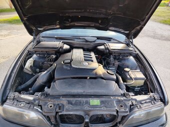 BMW E39 525D - 12