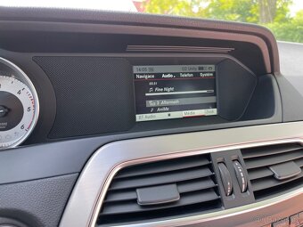 Mercedes C250 4MATIC Avantgarde, 150 kW, po servisu - 12