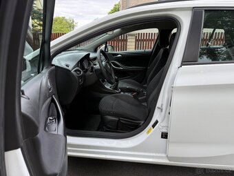 Opel Astra K kombi, rok 2018, benzín, 174.450 km, 1. majitel - 12