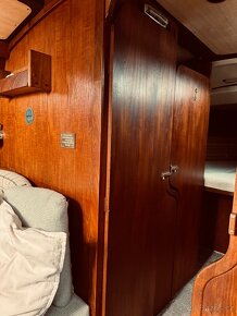 Dánská kajutová plachetnice Bandholm 27 s vlekem - 12