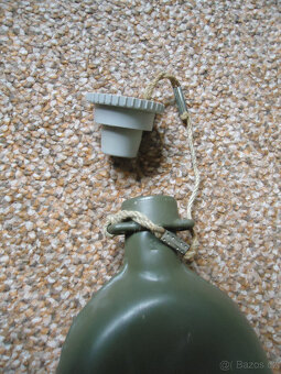 Vojenské oblečení + vojenská čutora - 12