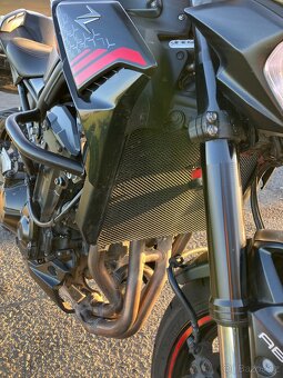 Kawasaki Z900, r.v. 2020, plus bonus Cestovní sada - 12