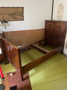 Starožitný příborník-stolky-skříně-postele - 12