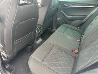 ŠKODA KAROQ SPORTLINE 1.5TSI BENZIN cockpit canton m2021 - 12