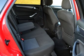 Ford Mondeo 2.0 TDCI Ambiente kombi facelift - 12