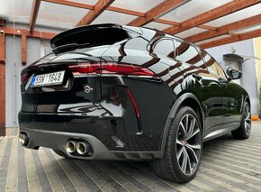 Jaguar F-pace SVR 5.0 - 12