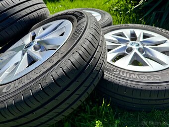 Stříbrná litá kola + letní pneu 185/65 R15 88H - 12