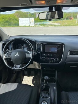 Mitsubishi Outlander, diesel 110kW, 7 míst, tažné, manuál - 12