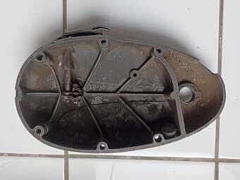 Zadní odrazka,víko spojkové, Stadion s11 - 12