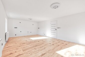 Prodej rodinného domu po rekonstrukci - Ostravice - 12