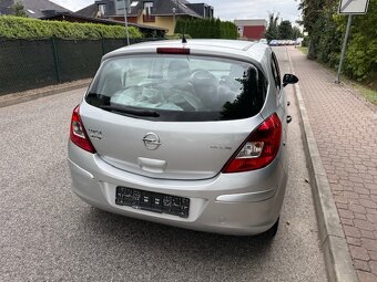 Opel Corsa 1,2i Nová STK klima zimáky benzín - 12