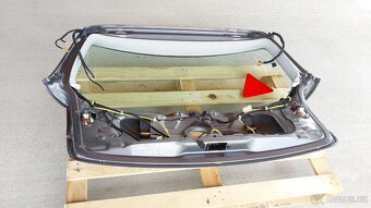 Volkswagen Golf 5 – Dveře kufru LA7T šedá - 12