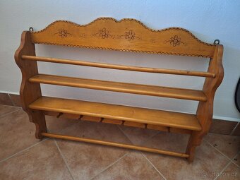 Vybavení chalupy - nábytek 2 + tv - 12