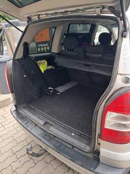 Zafira 2.2 diesel 7vmist rezervace do 6.11. - 12