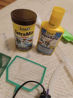 Akvárium včetně vybavení - 12