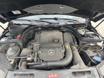 Mercedes-Benz - 12