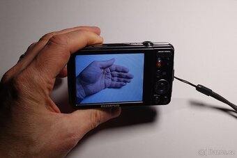 Olympus VG-120 tmavě šedý - 12