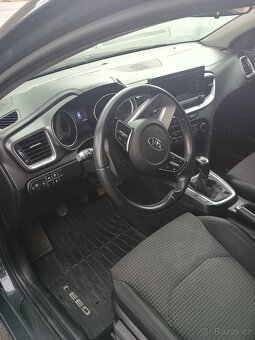 Kia ceed 1.6.tdi - 12