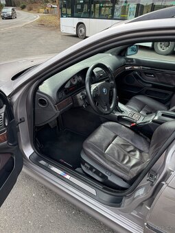 BMW E39 540i - 12