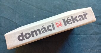 MEDICÍNA - VÝCHOVA - DĚTI - KNIHY - 51 TITULŮ - CENY UVEDENY - 12