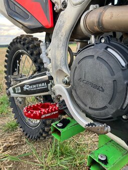 Honda CRF 250R 2023 - 12
