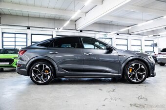 Audi E-tron S Sportback 370kw (503k), záruka, Matrix, R21 - 12