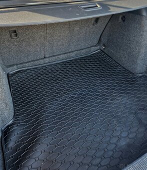 ŠKODA OCTAVIA 1.6 TDI 77kW combi - 12