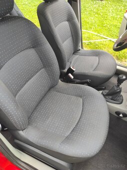 Renault Thalia 1.4 16V 72 kw rok 2005 - 12