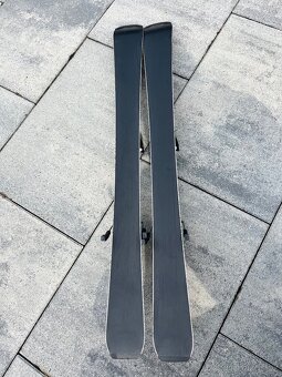 Dětské lyže Salomon + hůlky + lyžařské boty - 12