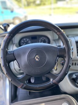 Renault Trafik - 12