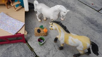 Schleich - 12