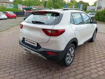 Kia Stonic 1.2 DPI ISG SPIN - 2025 - 12