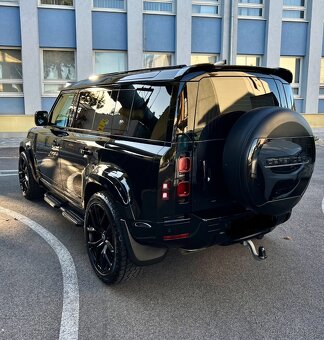 Land Rover Defender Limited - 12