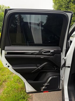 Porsche Cayenne S Diesel (958) 4.2 V8,PDLS+,PASM,BURMESTER - 12