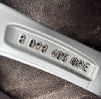 Originální Alu kola BMW 5 G30,G31 R18 DOT24 Dvourozměr - 12