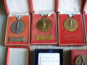 Stare sportovni medaile a oceneni CSR-RAGBY 60.-70.- leta. - 12