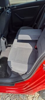 Volkswagen Golf 1.4i 55kW COMFOTLINE - 12