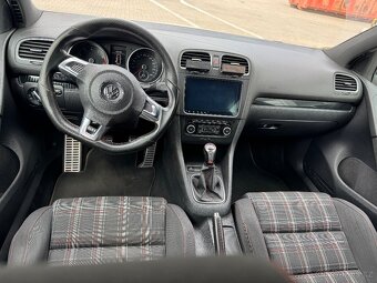 VW GOLF VI 2.0 GTi 155KW MANUÁL - 12