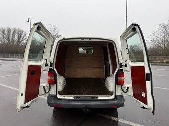 VW Transporter T5 1.9 TDI - 12