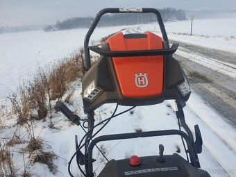 Husqvarna sněhová fréza - 12