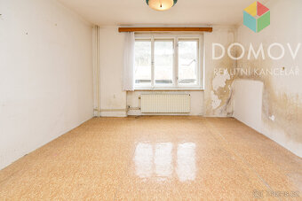 Rodinný dům se dvěma byty, lodžiemi a velkým suterénem, Král - 12