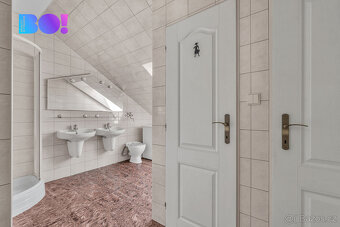 Pronájem komerčních prostor 414 m², kanceláří, bytu 3+1, ul. - 12