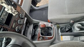 Suzuki Grand Vitara XL7 2.0 hdi 4x4+redukcia,bez korozie - 12