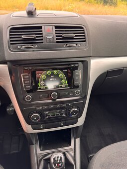 Prodám Škoda Yeti 2.0 TDI 4x4 nízký nájezd historie - 12