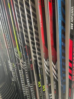 Kompozitová hokejka CCM - 12