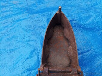 Stará žehlička, made in Czechoslovakia - 12