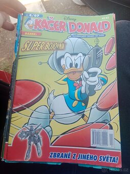 Komiksy Mickey Mouse, Kačer Donald - 12