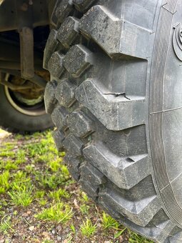 MERCEDES BENZ UNIMOG + SYPAČ A RADLICE , R.V.2000 - 12
